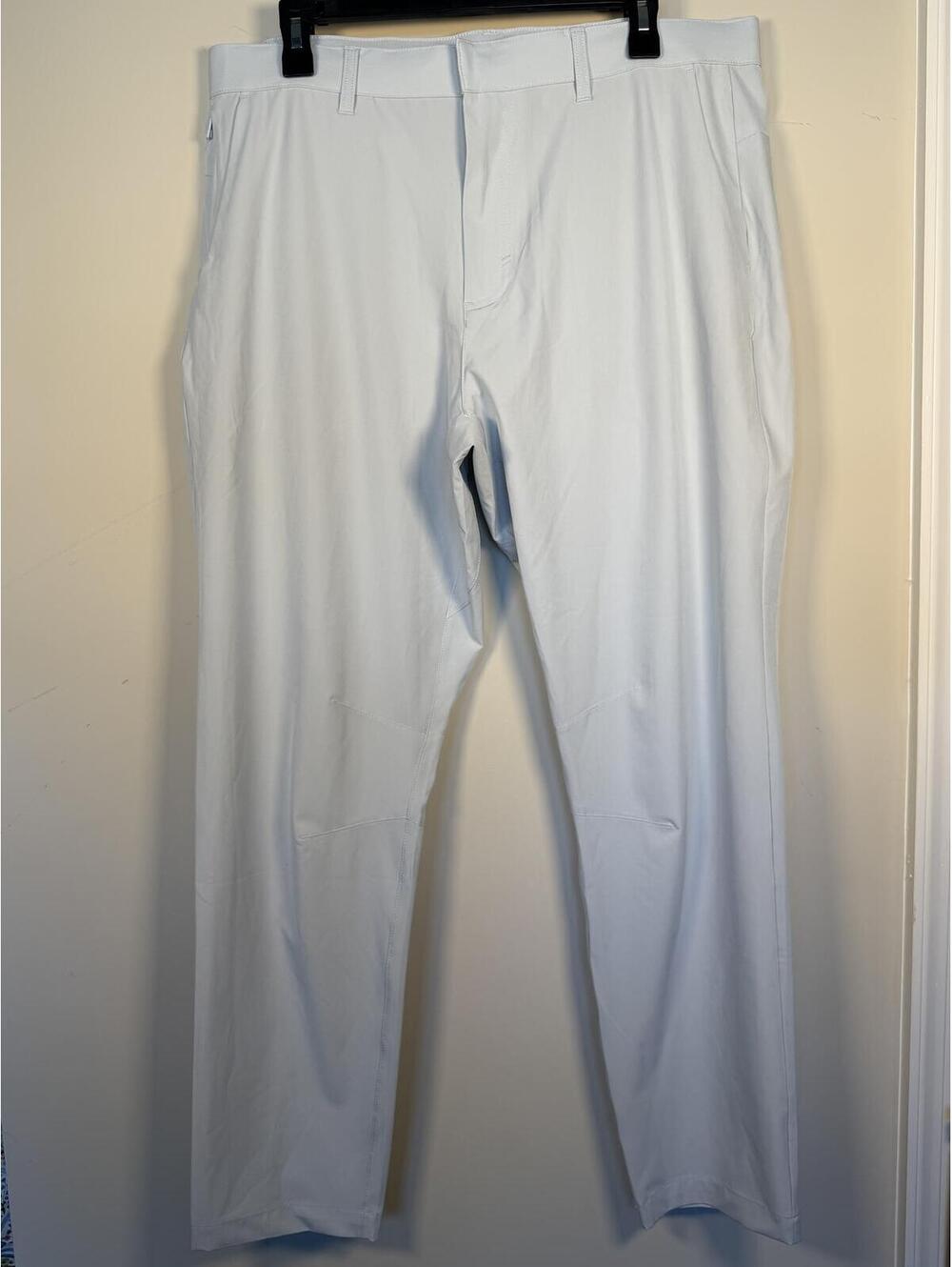 Fabletics Men’s classic pants‎ size 35x32 light gray/blue